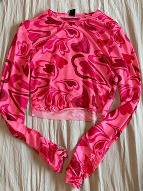 Pink Heart Wave Long-Sleeve Crop Top